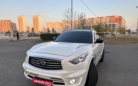 Infiniti QX70, 2014 год, 3 375 000 рублей, 4 фотография