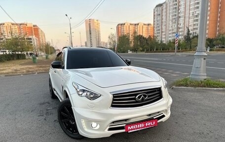 Infiniti QX70, 2014 год, 3 375 000 рублей, 3 фотография