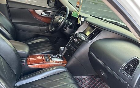 Infiniti QX70, 2014 год, 3 375 000 рублей, 17 фотография