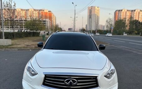 Infiniti QX70, 2014 год, 3 375 000 рублей, 29 фотография