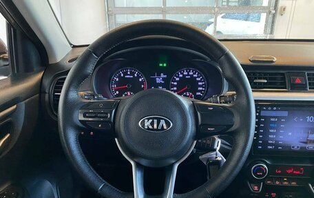 KIA Rio IV, 2017 год, 1 370 000 рублей, 10 фотография