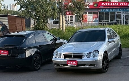 Mercedes-Benz C-Класс, 2002 год, 600 000 рублей, 1 фотография