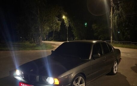 BMW 5 серия, 1993 год, 449 999 рублей, 2 фотография