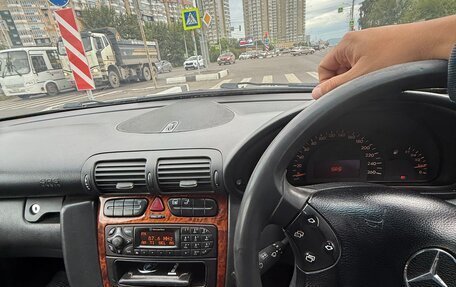 Mercedes-Benz C-Класс, 2002 год, 600 000 рублей, 3 фотография