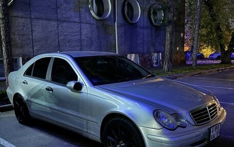 Mercedes-Benz C-Класс, 2002 год, 600 000 рублей, 12 фотография