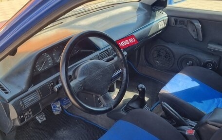 Mazda 323, 1994 год, 240 000 рублей, 10 фотография