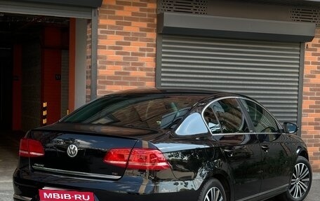 Volkswagen Passat B8 рестайлинг, 2014 год, 1 700 000 рублей, 2 фотография