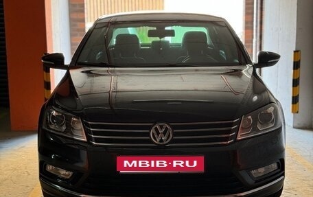 Volkswagen Passat B8 рестайлинг, 2014 год, 1 700 000 рублей, 5 фотография