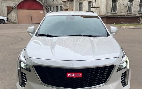 Cadillac XT4 I, 2020 год, 3 300 000 рублей, 2 фотография