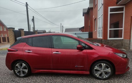 Nissan Leaf II, 2017 год, 1 570 000 рублей, 3 фотография