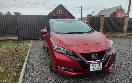 Nissan Leaf II, 2017 год, 1 570 000 рублей, 2 фотография