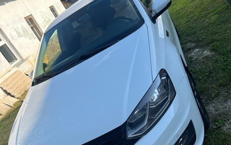 Volkswagen Polo VI (EU Market), 2019 год, 1 200 000 рублей, 2 фотография