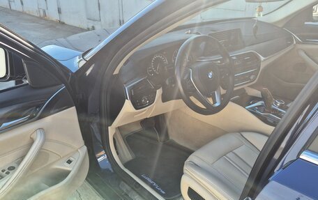 BMW 5 серия, 2018 год, 3 330 000 рублей, 11 фотография