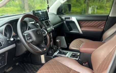 Toyota Land Cruiser Prado 150 рестайлинг 2, 2012 год, 3 000 000 рублей, 7 фотография