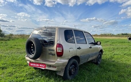 Chevrolet Niva I рестайлинг, 2004 год, 160 000 рублей, 3 фотография