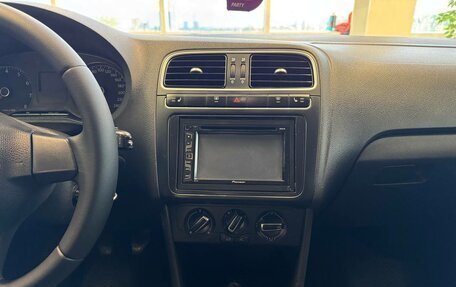 Volkswagen Polo VI (EU Market), 2012 год, 799 000 рублей, 12 фотография
