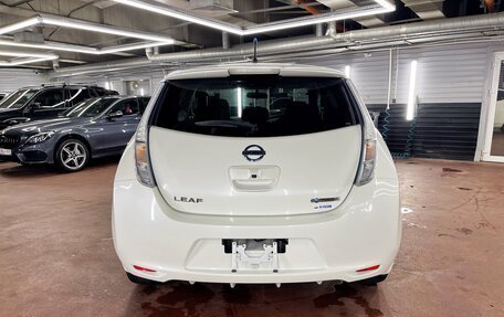Nissan Leaf I, 2014 год, 750 000 рублей, 2 фотография