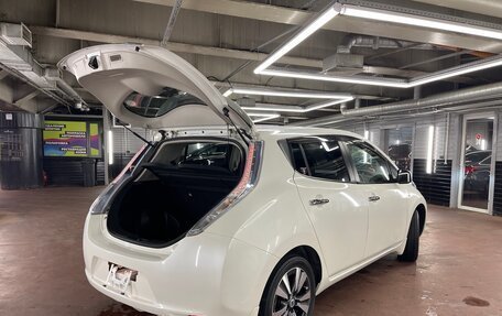 Nissan Leaf I, 2014 год, 750 000 рублей, 24 фотография