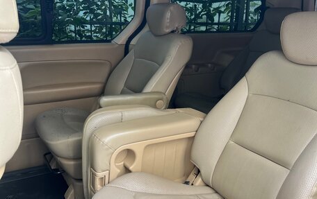 Hyundai Grand Starex Grand Starex I рестайлинг 2, 2011 год, 1 800 000 рублей, 9 фотография