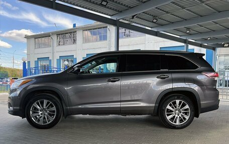Toyota Highlander III, 2014 год, 3 649 000 рублей, 2 фотография