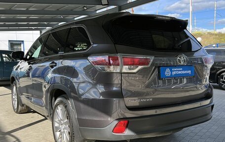 Toyota Highlander III, 2014 год, 3 649 000 рублей, 3 фотография