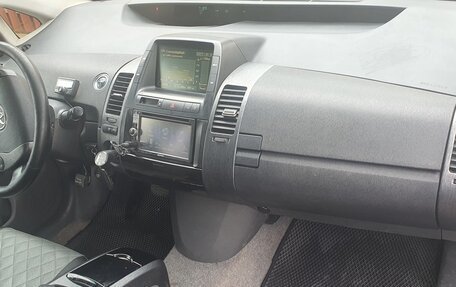 Toyota Prius, 2008 год, 695 000 рублей, 5 фотография