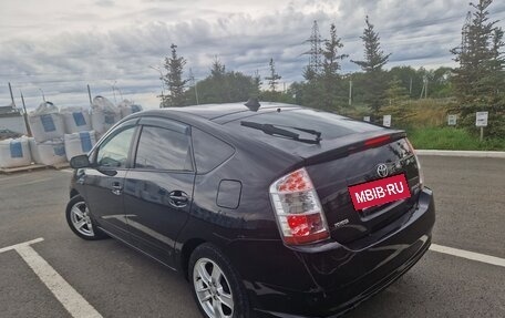 Toyota Prius, 2008 год, 695 000 рублей, 2 фотография