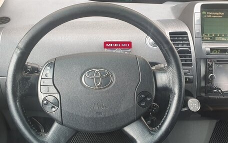 Toyota Prius, 2008 год, 695 000 рублей, 3 фотография