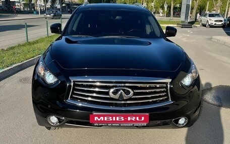 Infiniti QX70, 2017 год, 4 000 000 рублей, 14 фотография