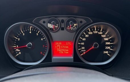Ford Focus II рестайлинг, 2011 год, 530 000 рублей, 8 фотография