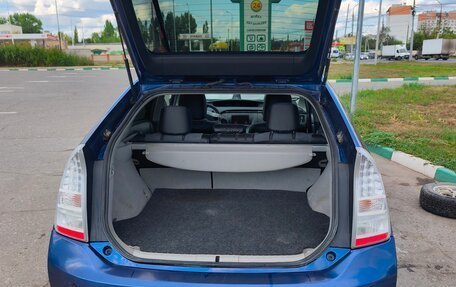Toyota Prius, 2010 год, 1 100 000 рублей, 17 фотография