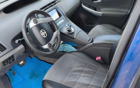 Toyota Prius, 2010 год, 1 100 000 рублей, 14 фотография