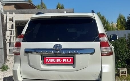 Toyota Land Cruiser Prado 150 рестайлинг 2, 2017 год, 2 800 000 рублей, 2 фотография