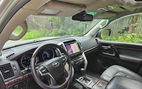 Toyota Land Cruiser 200, 2008 год, 2 760 000 рублей, 7 фотография