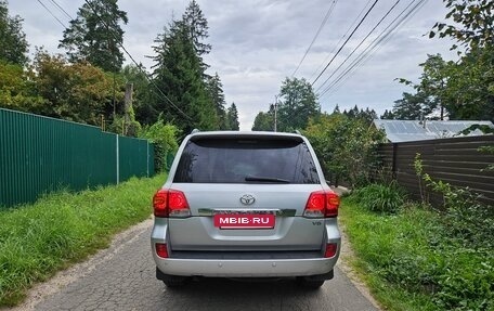 Toyota Land Cruiser 200, 2008 год, 2 760 000 рублей, 6 фотография