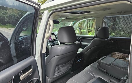 Toyota Land Cruiser 200, 2008 год, 2 760 000 рублей, 11 фотография