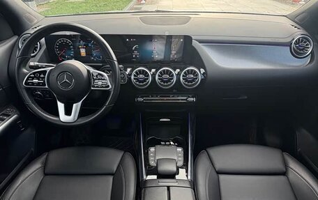 Mercedes-Benz GLA, 2022 год, 2 260 000 рублей, 10 фотография