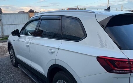 Volkswagen Touareg III, 2019 год, 4 200 000 рублей, 5 фотография