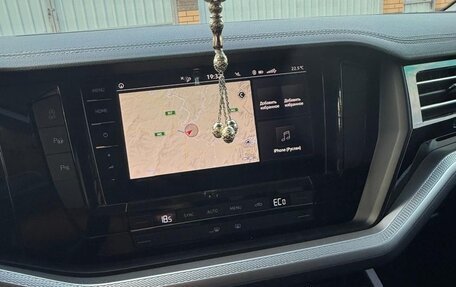 Volkswagen Touareg III, 2019 год, 4 200 000 рублей, 8 фотография
