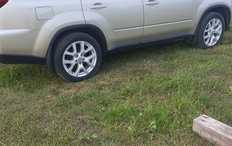 Nissan X-Trail, 2011 год, 1 150 000 рублей, 2 фотография