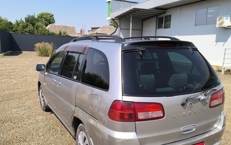 Nissan Liberty, 2001 год, 365 000 рублей, 2 фотография