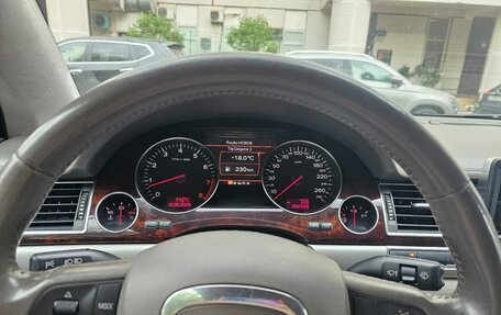 Audi A8, 2006 год, 815 000 рублей, 10 фотография