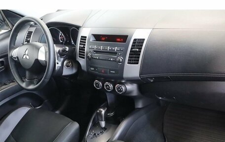 Mitsubishi Outlander III рестайлинг 3, 2011 год, 1 019 000 рублей, 5 фотография