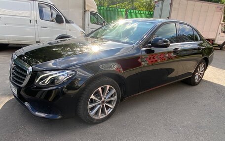 Mercedes-Benz E-Класс, 2019 год, 1 800 000 рублей, 8 фотография