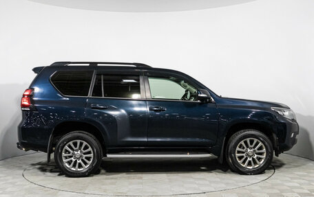 Toyota Land Cruiser Prado 150 рестайлинг 2, 2018 год, 3 989 700 рублей, 4 фотография