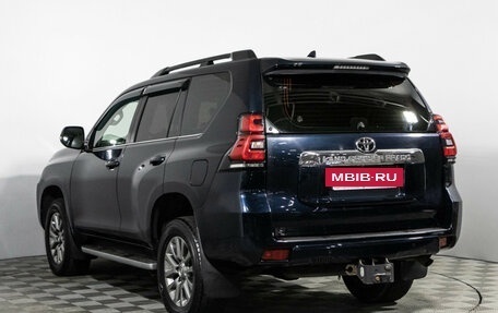 Toyota Land Cruiser Prado 150 рестайлинг 2, 2018 год, 3 989 700 рублей, 7 фотография