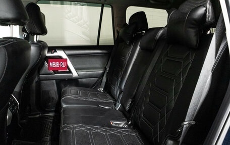 Toyota Land Cruiser Prado 150 рестайлинг 2, 2018 год, 3 989 700 рублей, 10 фотография