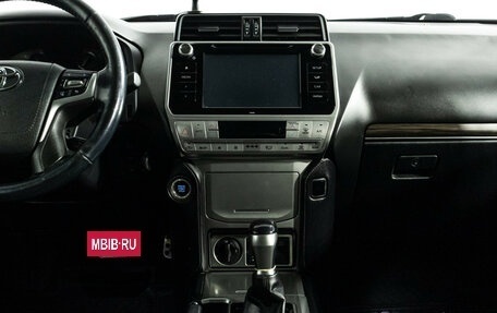 Toyota Land Cruiser Prado 150 рестайлинг 2, 2018 год, 3 989 700 рублей, 14 фотография