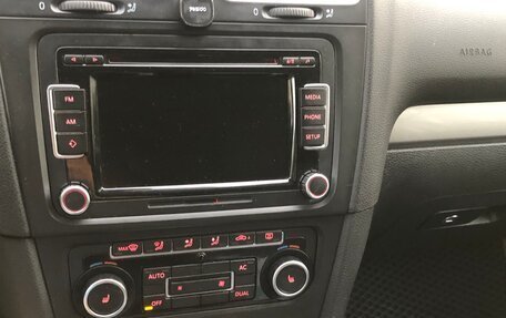 Volkswagen Golf VI, 2011 год, 700 000 рублей, 7 фотография