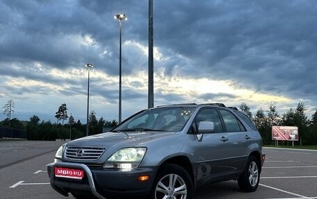Lexus RX IV рестайлинг, 2000 год, 780 000 рублей, 1 фотография